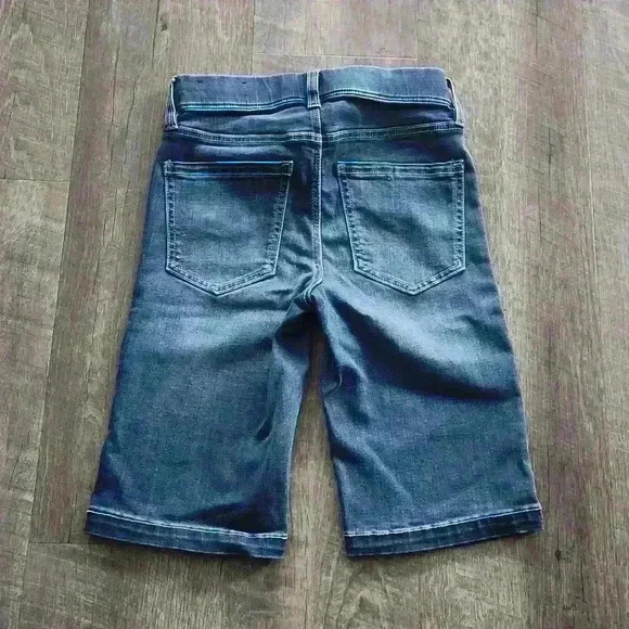 Liverpool shorts - Picture 2 of 2